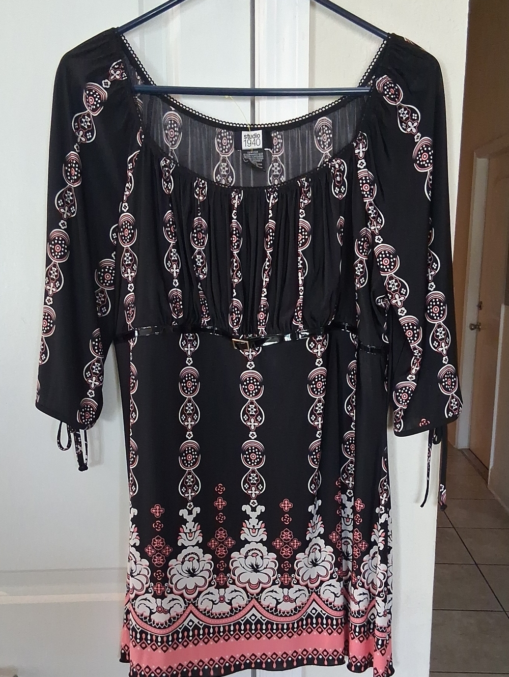 Studio 1940 Black & Pink Printed Peasant Top